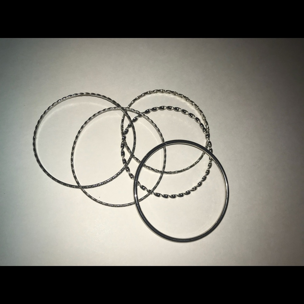 5 Bracelets